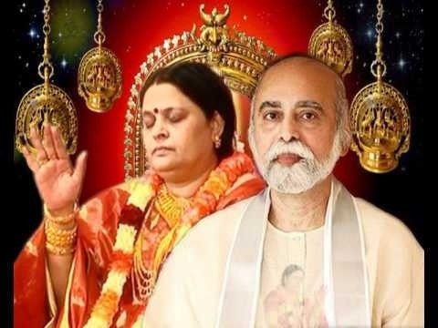 Sri Amma e Sri Bhagavan fundadores do Golden Age Movement e criadores das Câmaras Sagradas